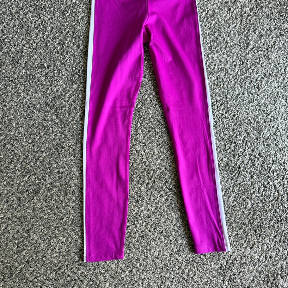 Brand New with tags Victorias Secret Pink Sports set - Picture 4 of 6